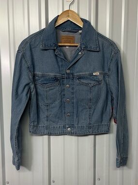 Women’s Levi’s Denim Trucker Jacket Classic Vintage Wash Jean Jacket Casual NWT